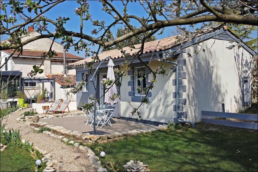 Chez Camille Villa Verines  Exterior photo